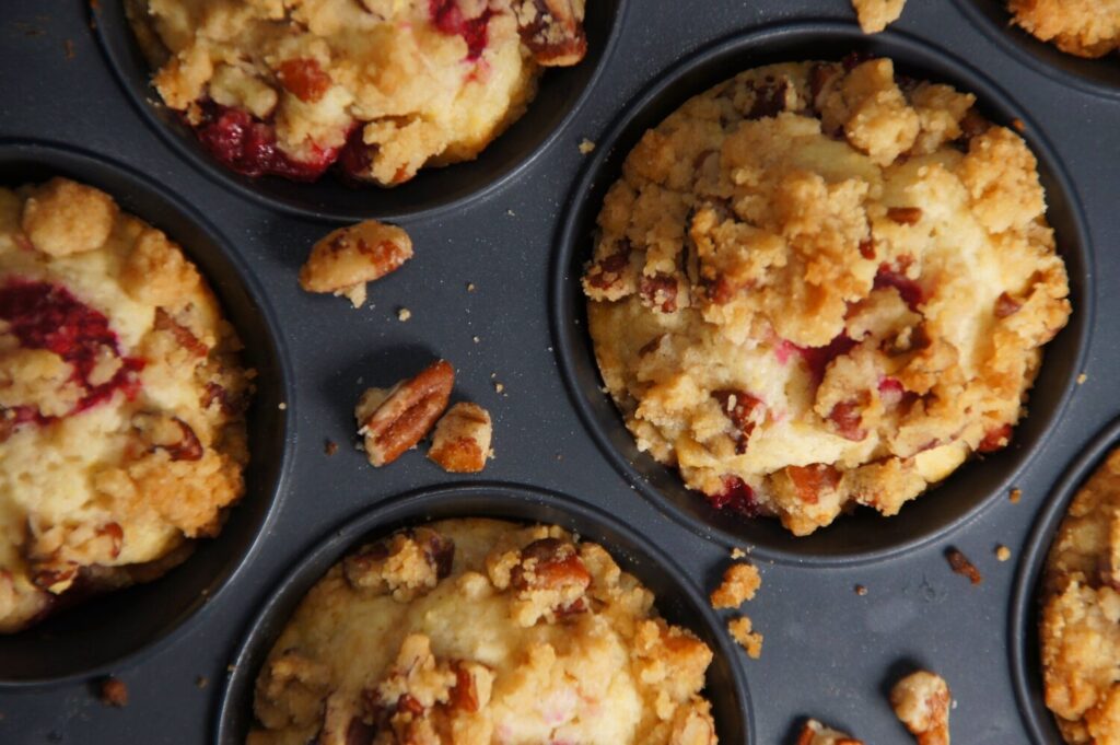 Raspberry Muffins with an Easy Streusel Topping